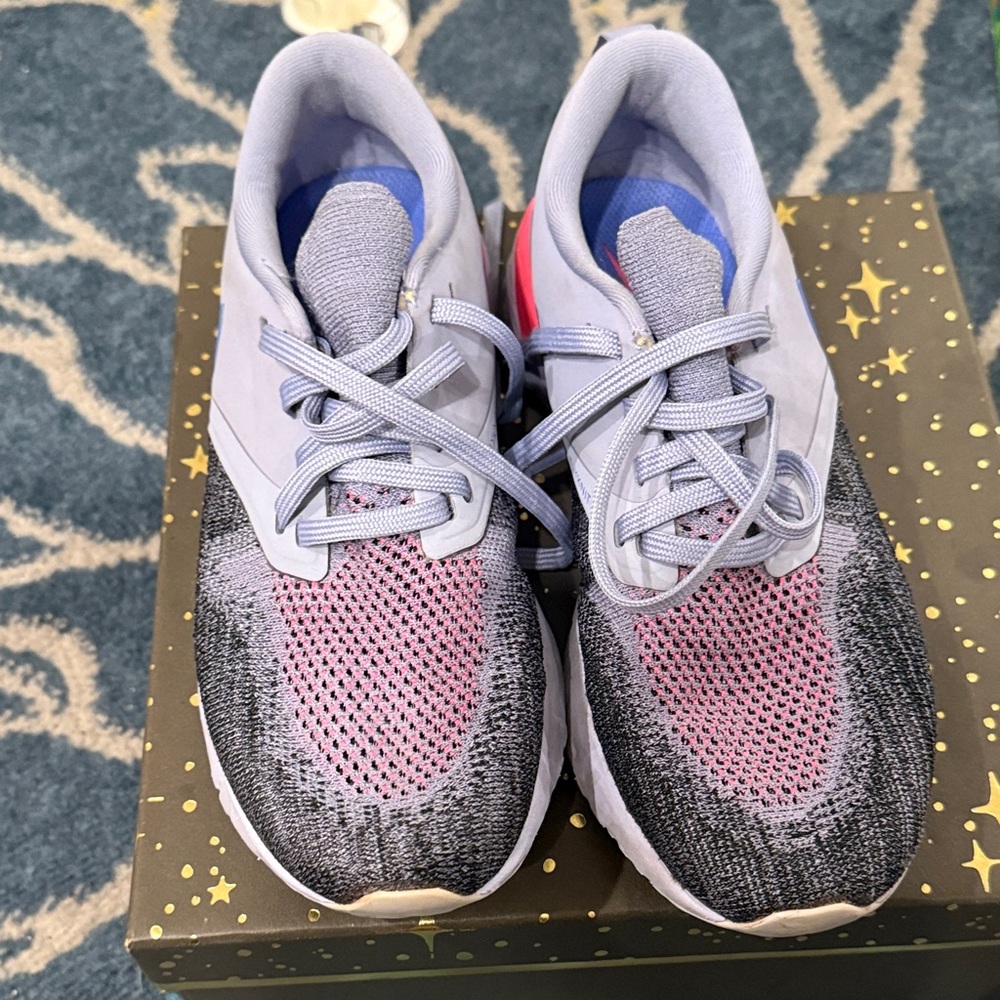Nike Odyssey React Women’s Size 8 Running Shoes Lavender/Purple/Pink Free gift!